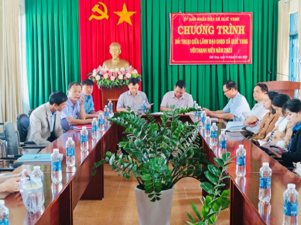 Đối thoại trực tiếp giữa lãnh đạo UBND xã DLiê Yang với thanh niên năm 2023
